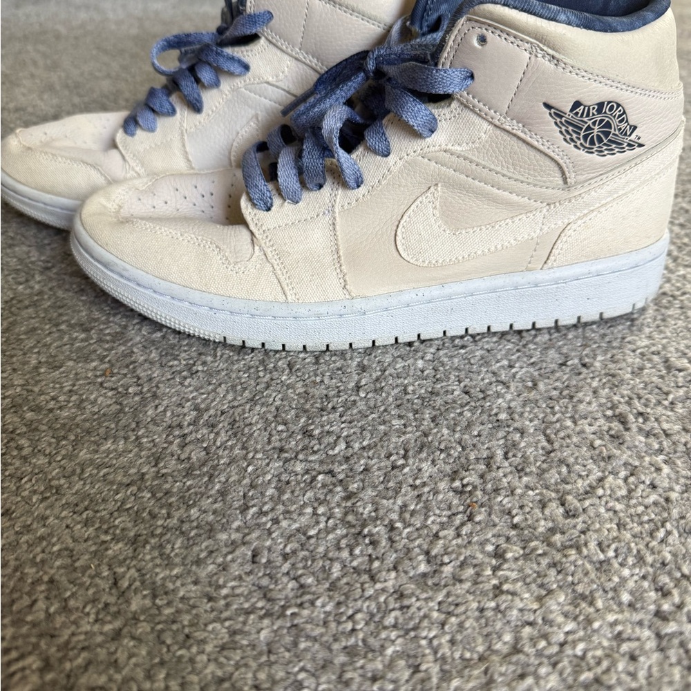 Jordan Women's Sneakers Beige and Navy
